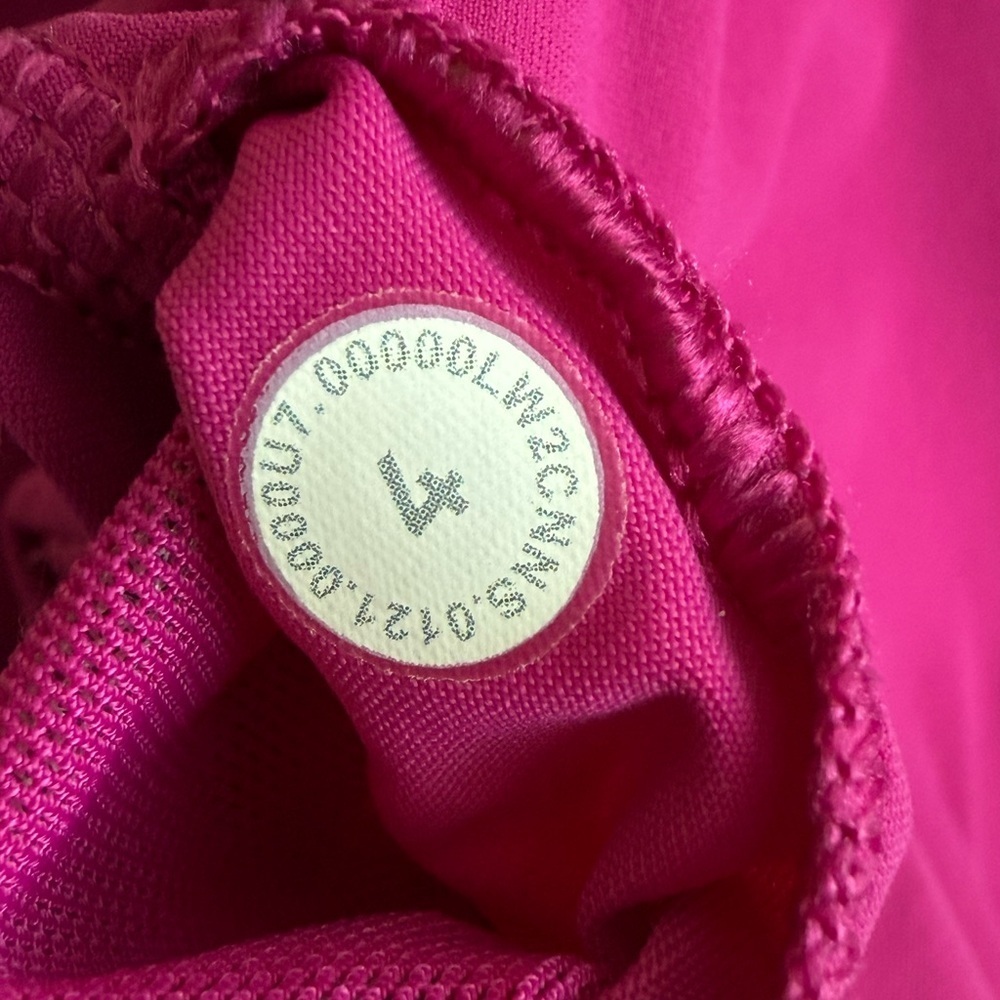 Lululemon Stash It Bra *Medium Support, B/C Cup Ripened Raspberry Size 4 - Picture 3 of 10